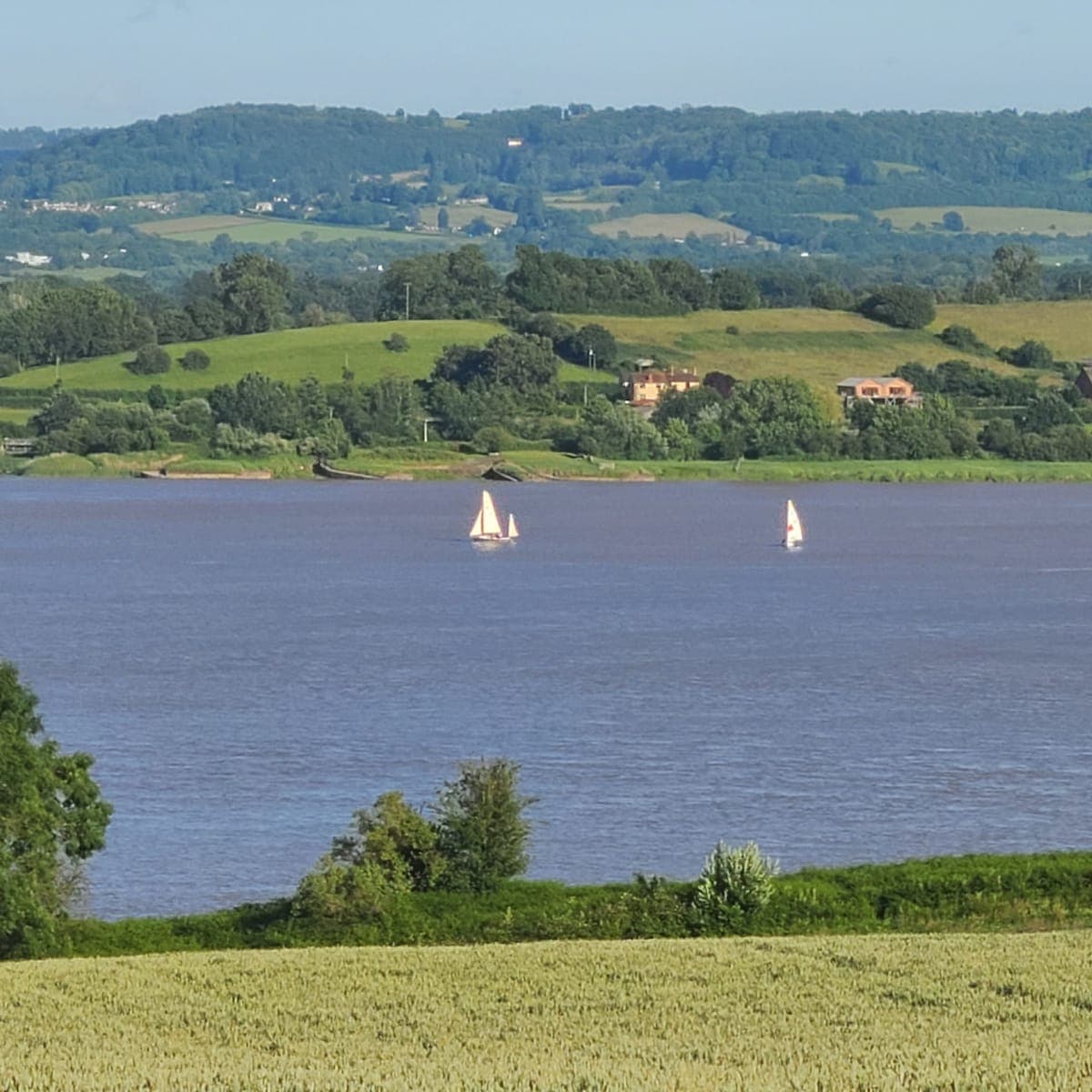 The Riverside Retreat - Photo 1